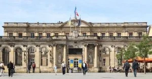 Lire la suite à propos de l’article Lancement d&rsquo;une consultation sur le futur de la Porte de l&rsquo;Hôtel de Ville de Bordeaux