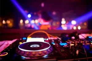 Lire la suite à propos de l’article Les meilleures discothèques pour faire la fête à Bordeaux