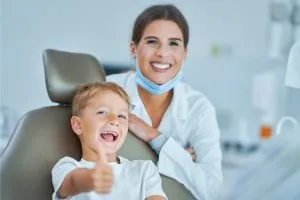 Lire la suite à propos de l’article Comment choisir un dentiste à Bordeaux pour vos soins familiaux ?